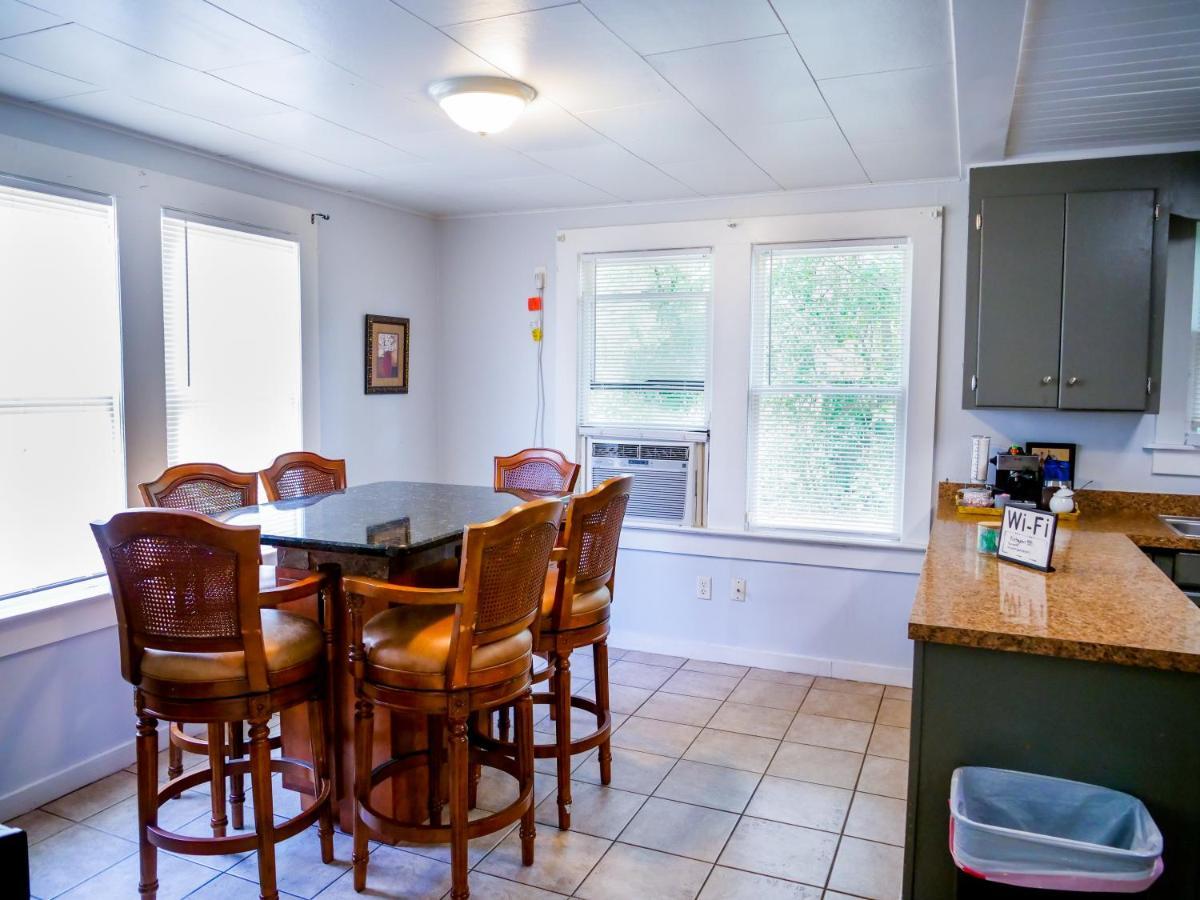 Private Home In Ocala With Fenced Yard, Piano, Central Location, Pets Welcome Exterior photo